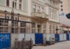Русенци питат: Защо след реставрацията балконът остана в това състояние ? /ВИДЕО/